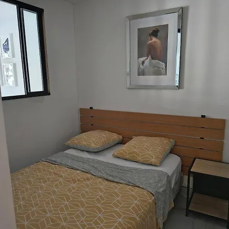 Bord De Apartment *